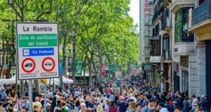 El Gobierno estima que el 26 de abril se podría empezar a recuperar «la vida normal» de forma escalonada Gobierno 26 de abril