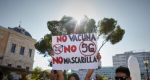 Delegación del Gobierno prohíbe una manifestación anti-mascarillas por razones de salud pública manifestación antimascarillas