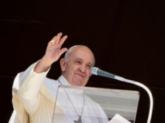El Papa Francisco defiende la creación de «una ley de uniones civiles» para parejas homosexuales Papa Francisco uniones civiles homosexuales