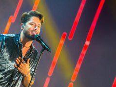 «La cruz del mapa» de Manuel Carrasco se sitúa ya en 2022 Manuel Carrasco Cruz Mapa