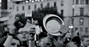 4M ¿Qué medidas proponen los principales partidos para los jóvenes? 4M partidos jovenes