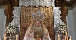 Bendecidos el estandarte y los respiradores para el paso de palio de La Paz de Nueva Carteya estandarte paz nueva carteya