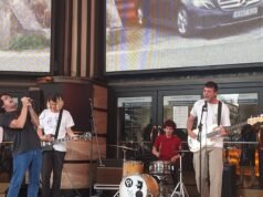 Carolina Durante toma la Gran Vía con su nuevo single Carolina Durante Gran Vía