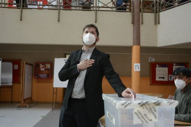 Gabriel Boric, candidato de la coalición de izquierdas Apruebo Dignidad, ha sido elegido como próximo presidente de Chile