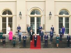 La cuarta vida de Mark Rutte Gabinete Mark Rutte IV tras su toma de posesión ante el rey Guillermo Alejandro en La Haya // Cuenta de Twitter oficial del Ministerio de Asuntos Económicos y Clima países bajos