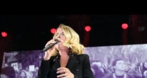 VÍDEO | Sole Giménez interpreta «Como una Ola» en el concierto ‘Mujeres cantan a Rocío Jurado’ sole jiménez concierto rocío jurado