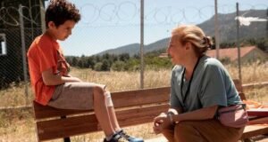 «La voluntaria»: neocolonialismo del inserso Crítica película la voluntaria nely reguera