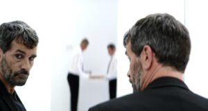 «El hombre que vendió su piel»: los espejos nunca mienten el hombre que vendió su piel crítica