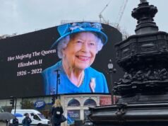 Los días después: así vive Londres la muerte de su reina Isabel II Isabel II muerte balmoral londres reina inglaterra placio de buckingham