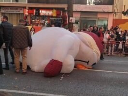 vídeos y memes muñeco de nieve perjudicado cabalgata de reyes cádiz