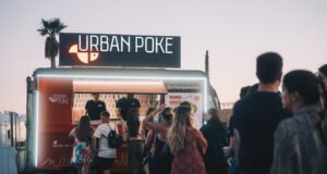 Coca Cola vuelve a confiar en Urban Poke como opción Healthy en el Festival Coca Cola Music Experience 2023 urban poke ccme 2023