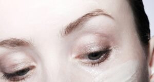 Desde el despertar hasta el descanso: la importancia de cuidar la piel del rostro Desde el despertar hasta el descanso: la importancia de cuidar la piel del rostro