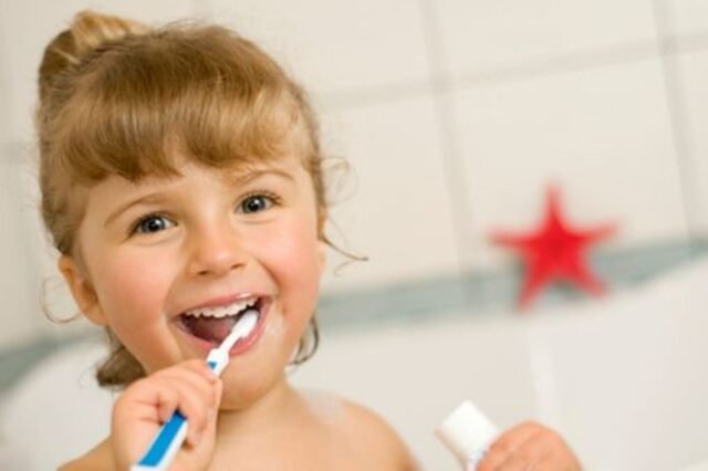 clínicas dentales para niños - Dientes fuertes, futuros brillantes