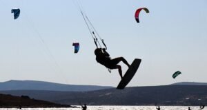 Un verano en Tarifa: qué hacer y cómo disfrutar qué hacer en Tarifa cursos de kitesurf