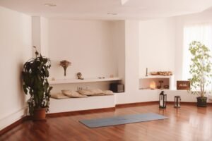 Una de las salas de Ehiä para practicar yoga en Barcelona.