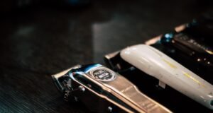 La barbería como espacio de identidad y encuentro para los hombres Barber shop en Barcelona especializado en el cuidado del cabello y la barba masculina.