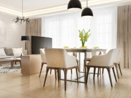 Diseñadora de interiores trabajando en un proyecto moderno de vivienda en Las Rozas